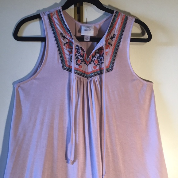 Knox Rose Embroidered Tank - Picture 3 of 5